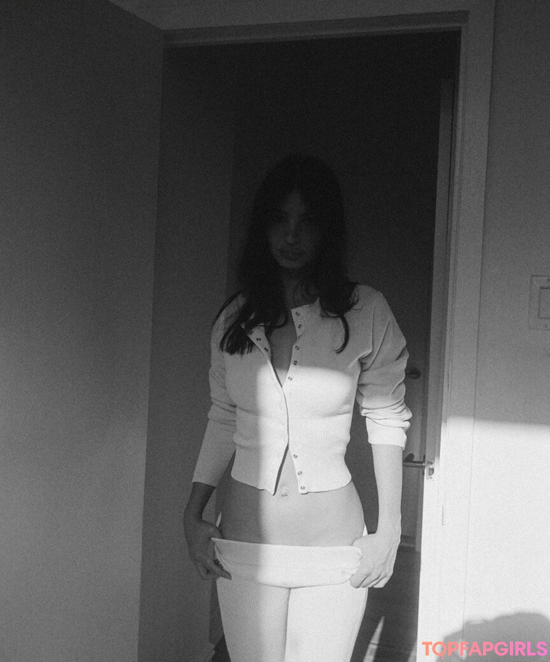 Foto desnuda filtrada de OnlyFans de Emily Ratajkowski #1202