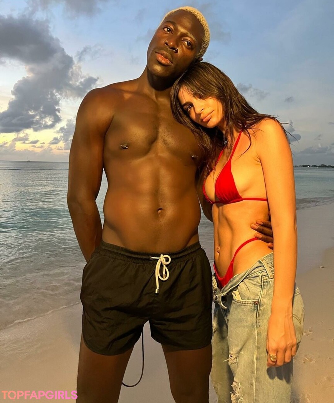 Foto desnuda filtrada de OnlyFans de Emily Ratajkowski #1220