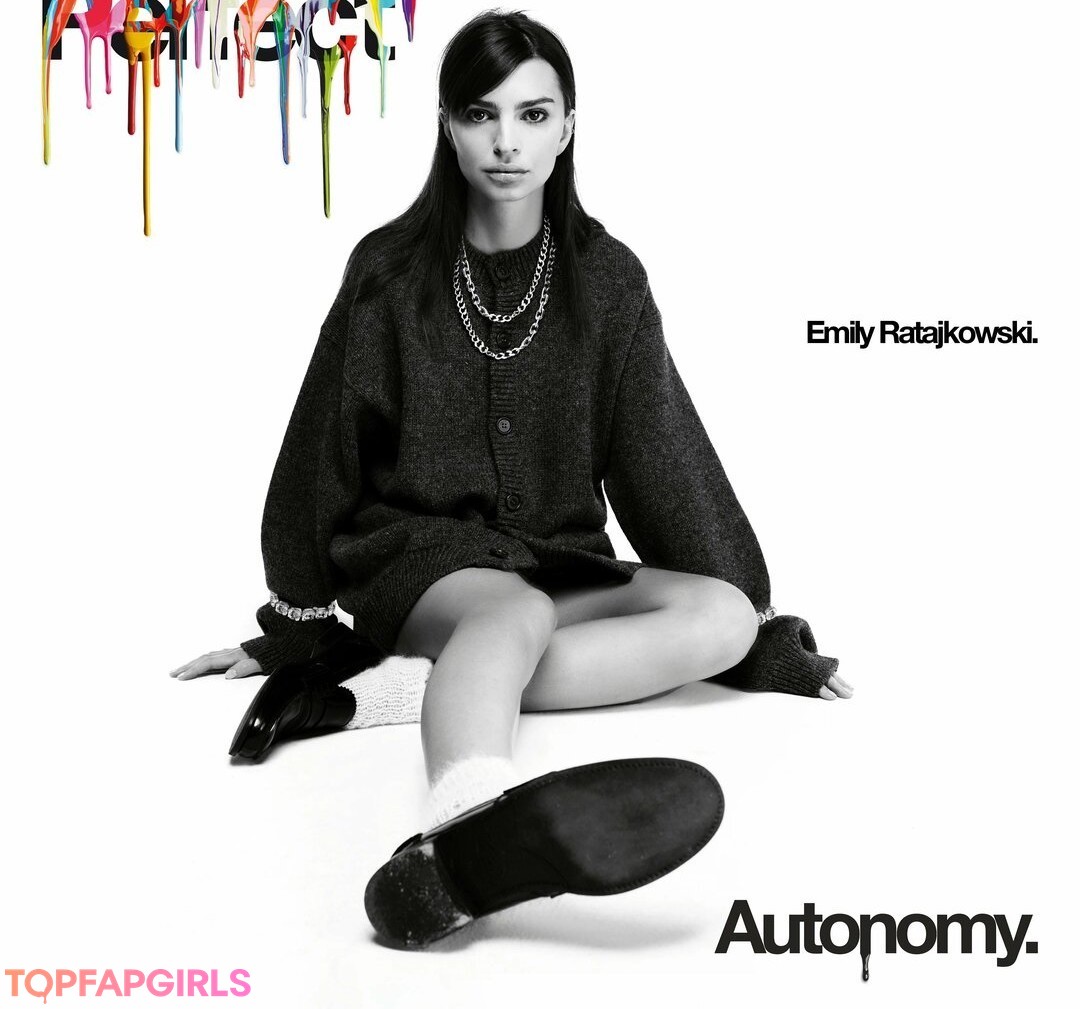 Foto desnuda filtrada de OnlyFans de Emily Ratajkowski #1323