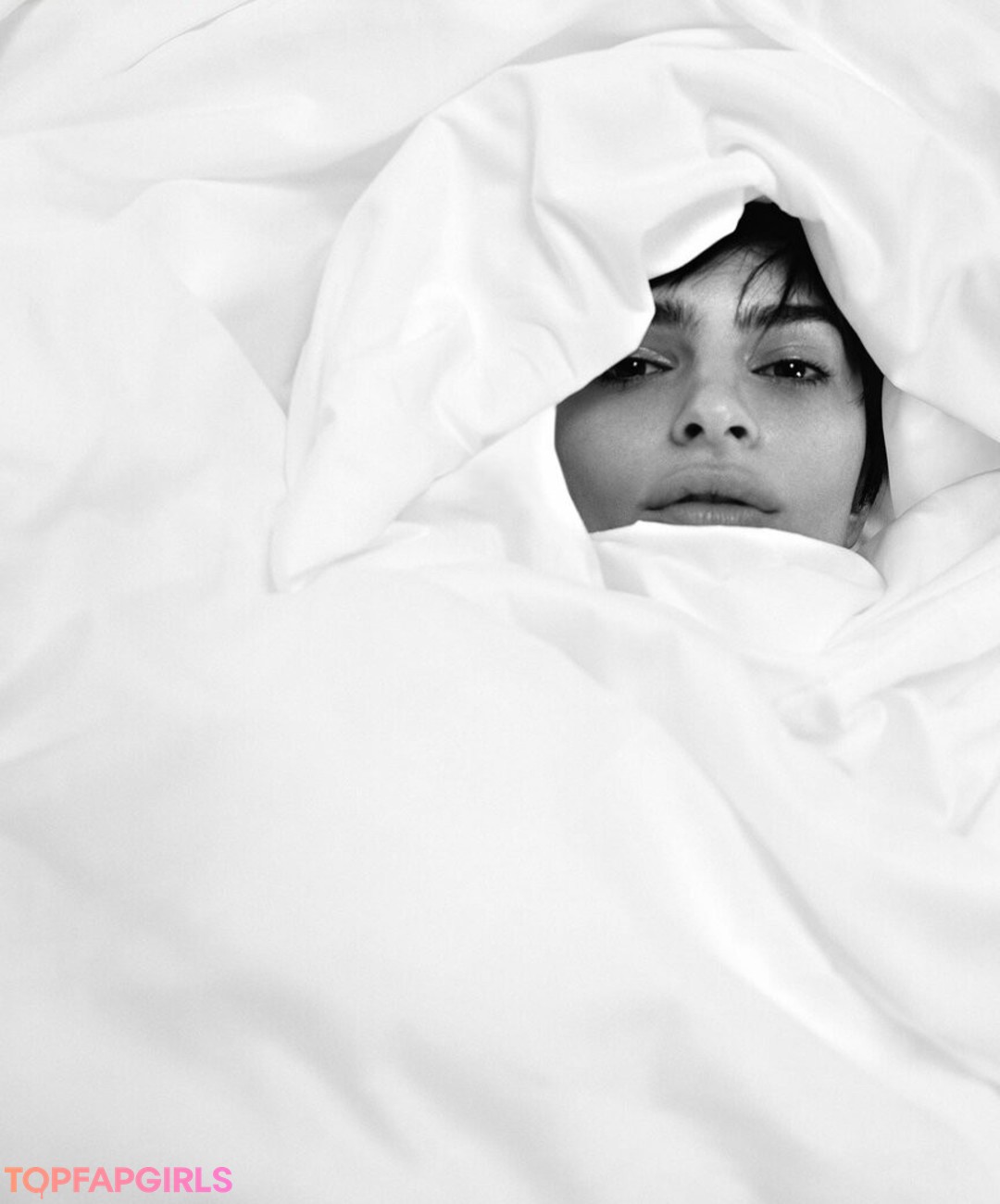 Foto desnuda filtrada de OnlyFans de Emily Ratajkowski #1450