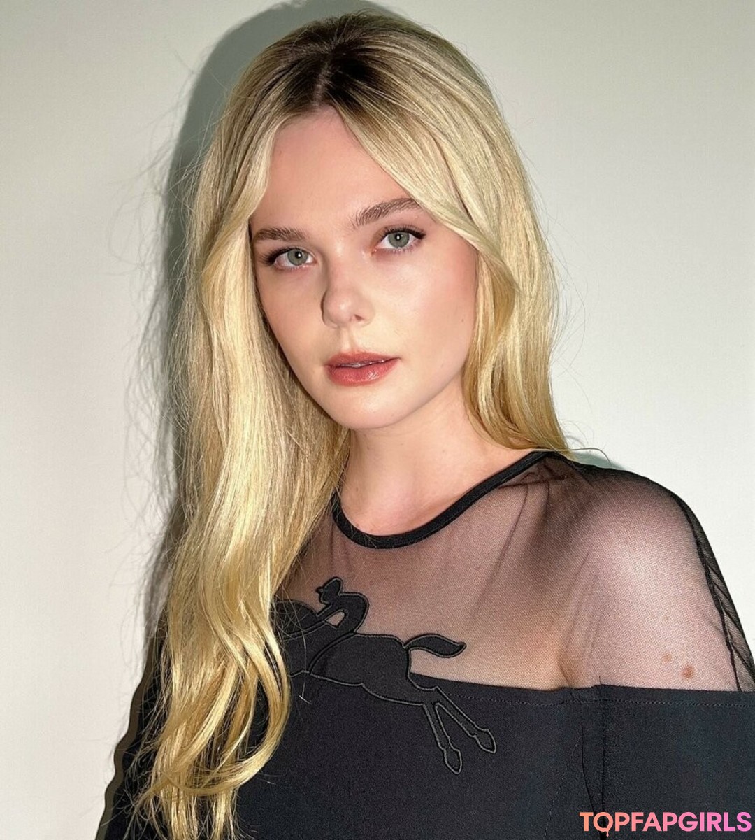 Foto desnuda filtrada de OnlyFans de Elle Fanning #1169