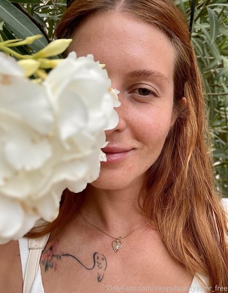 Sleepybeautyasmrfree