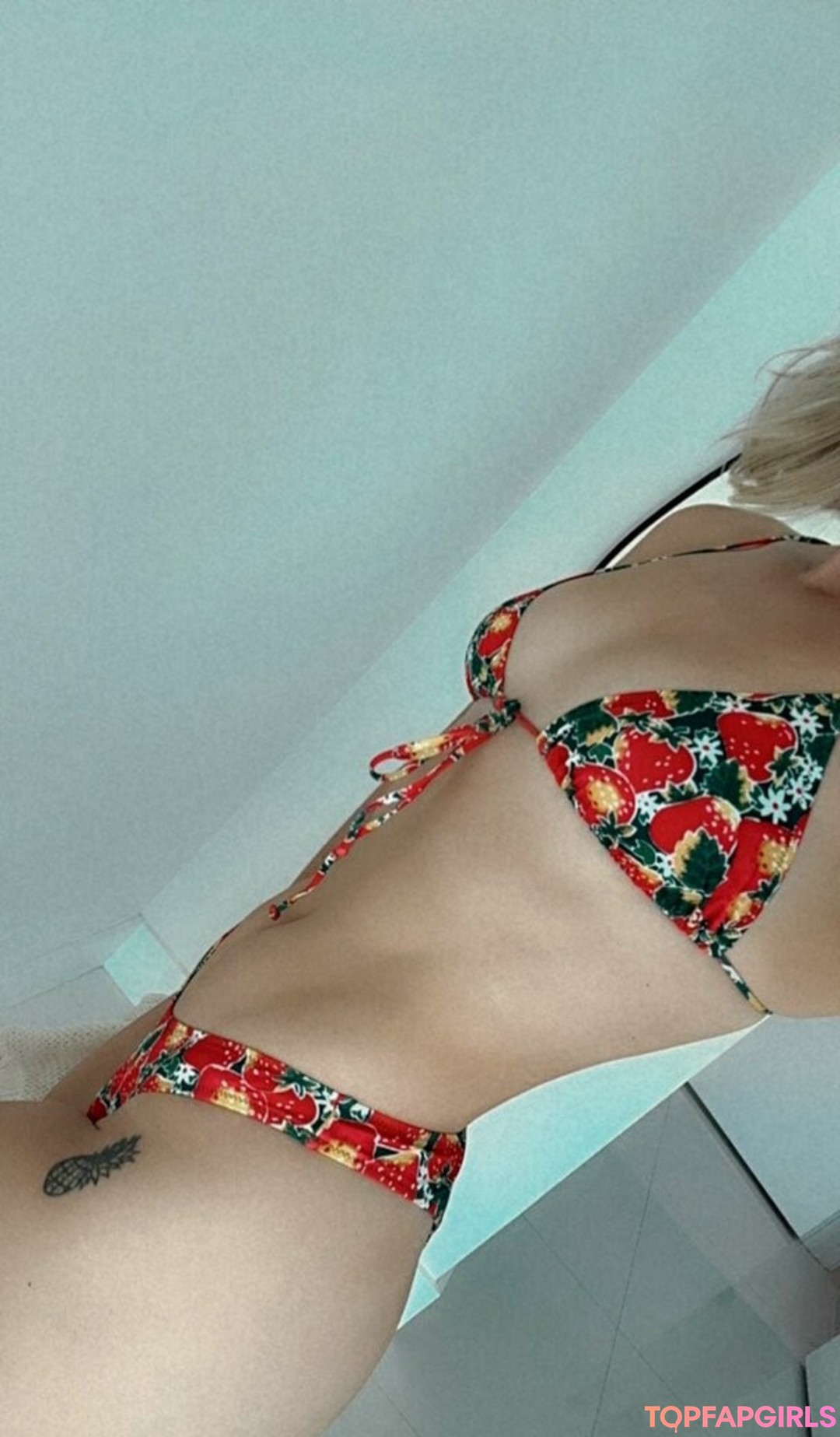 Foto desnuda filtrada de OnlyFans de Pineapplebrat #1003