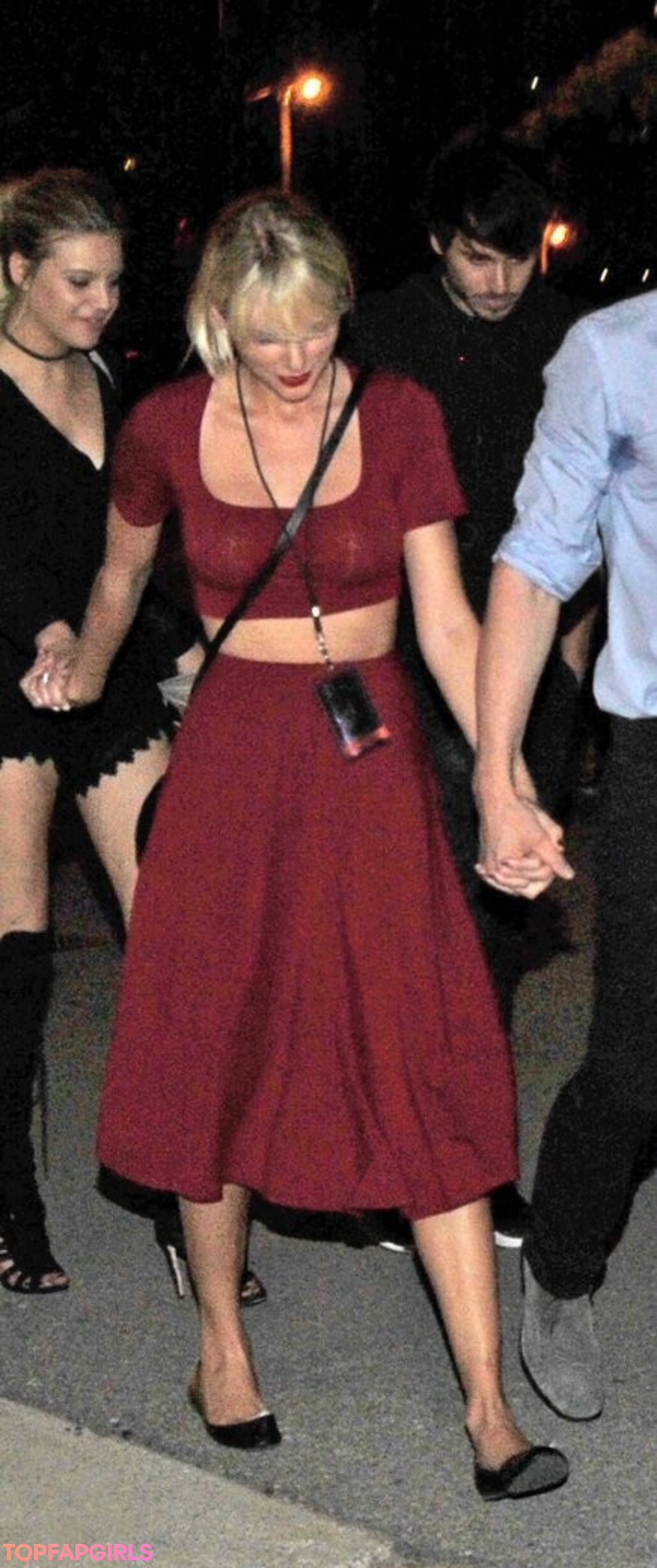 Foto desnuda filtrada de OnlyFans de Taylor Swift #1002