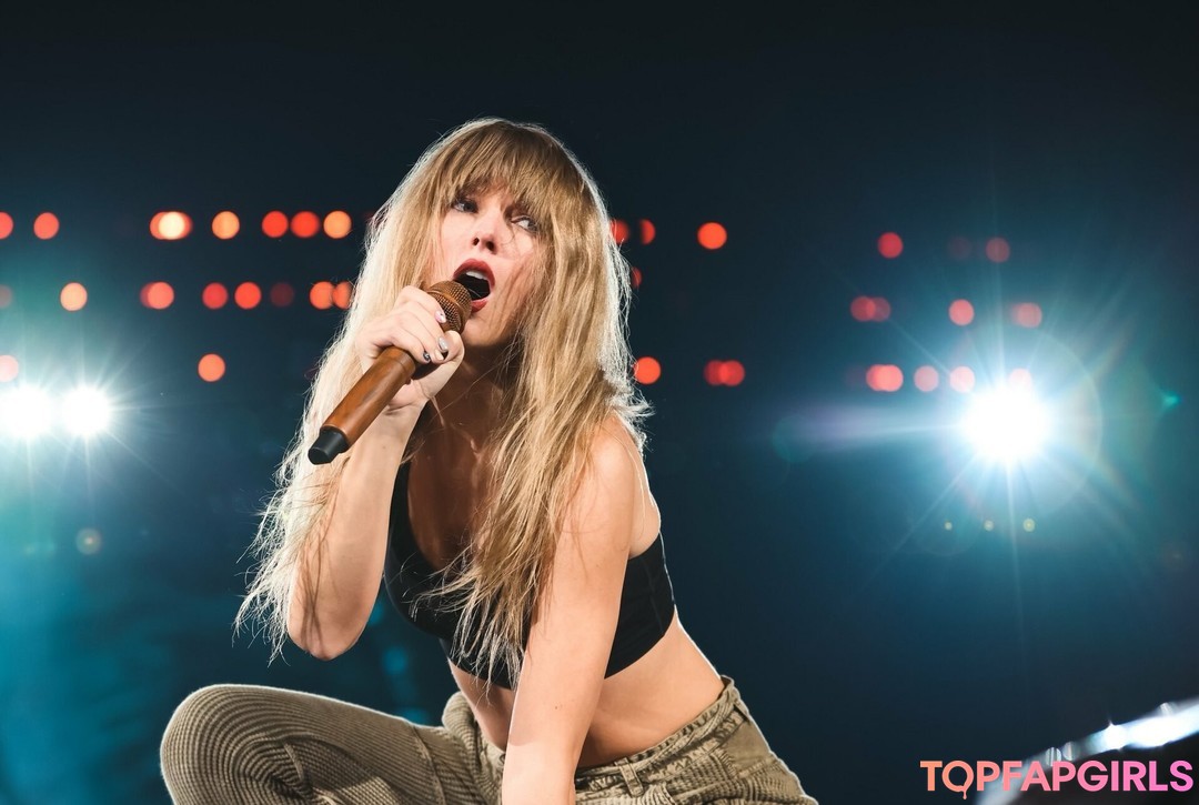 Foto desnuda filtrada de OnlyFans de Taylor Swift #1043