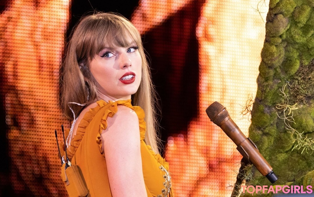 Foto desnuda filtrada de OnlyFans de Taylor Swift #1400