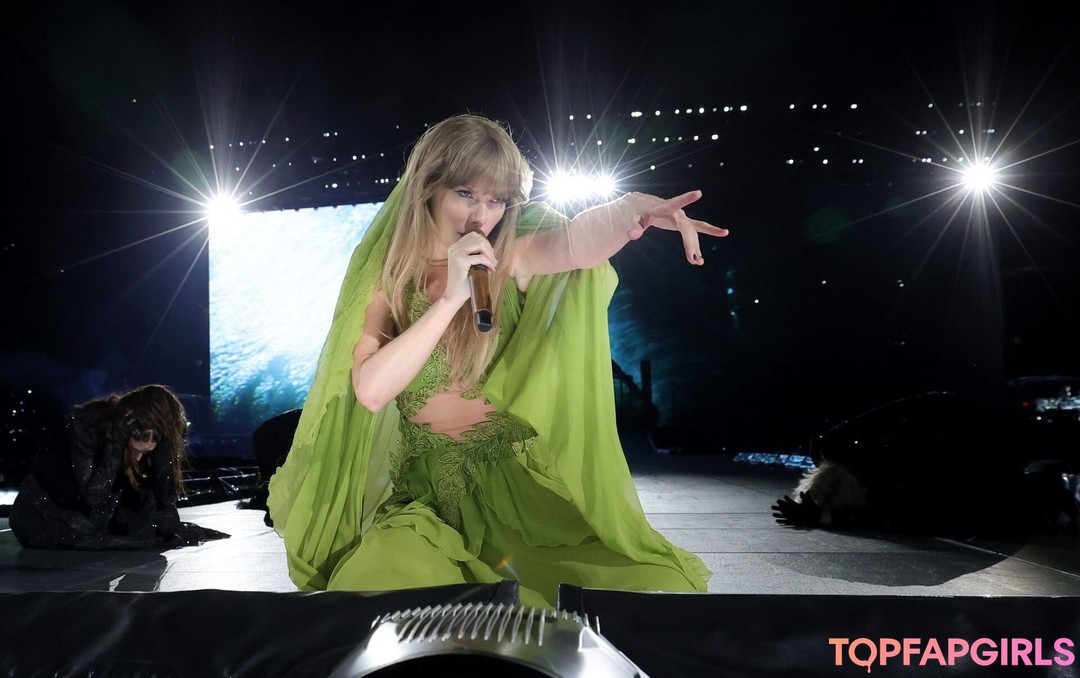 Foto desnuda filtrada de OnlyFans de Taylor Swift #1633