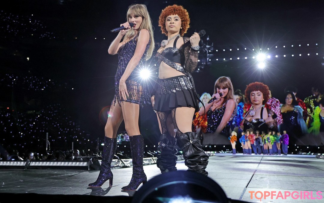 Foto desnuda filtrada de OnlyFans de Taylor Swift #1650