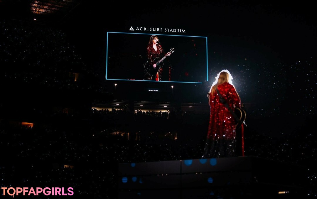 Foto desnuda filtrada de OnlyFans de Taylor Swift #1783