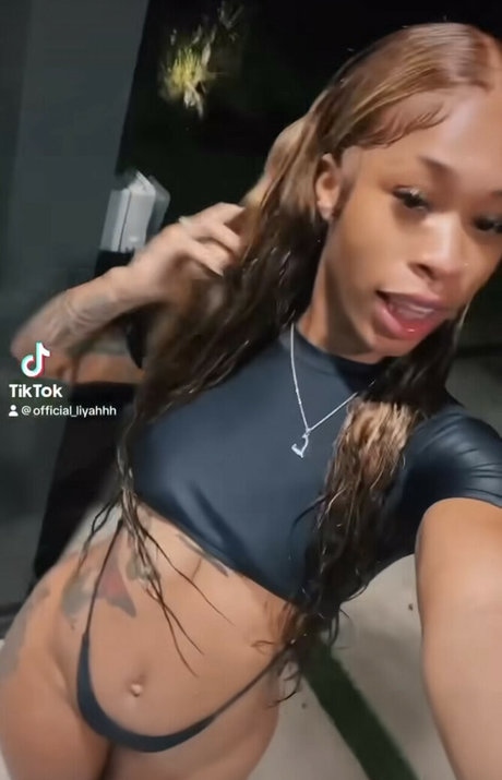 Foto desnuda filtrada de OnlyFans de Officialliyahhh