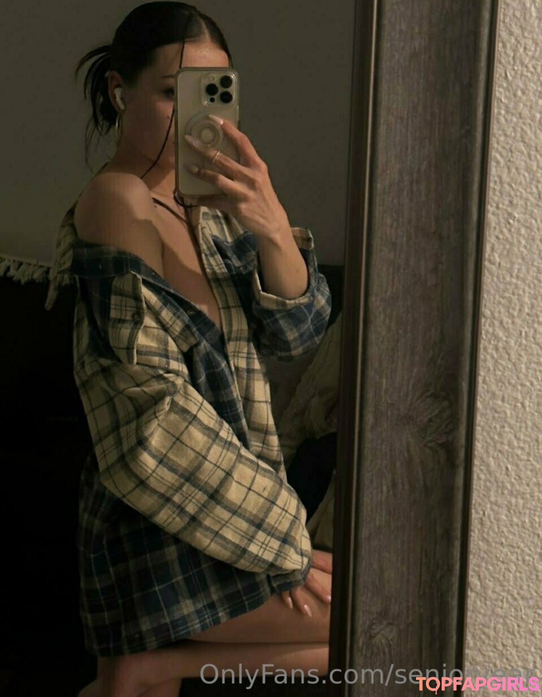 Foto desnuda filtrada de OnlyFans de Senioryear #1015