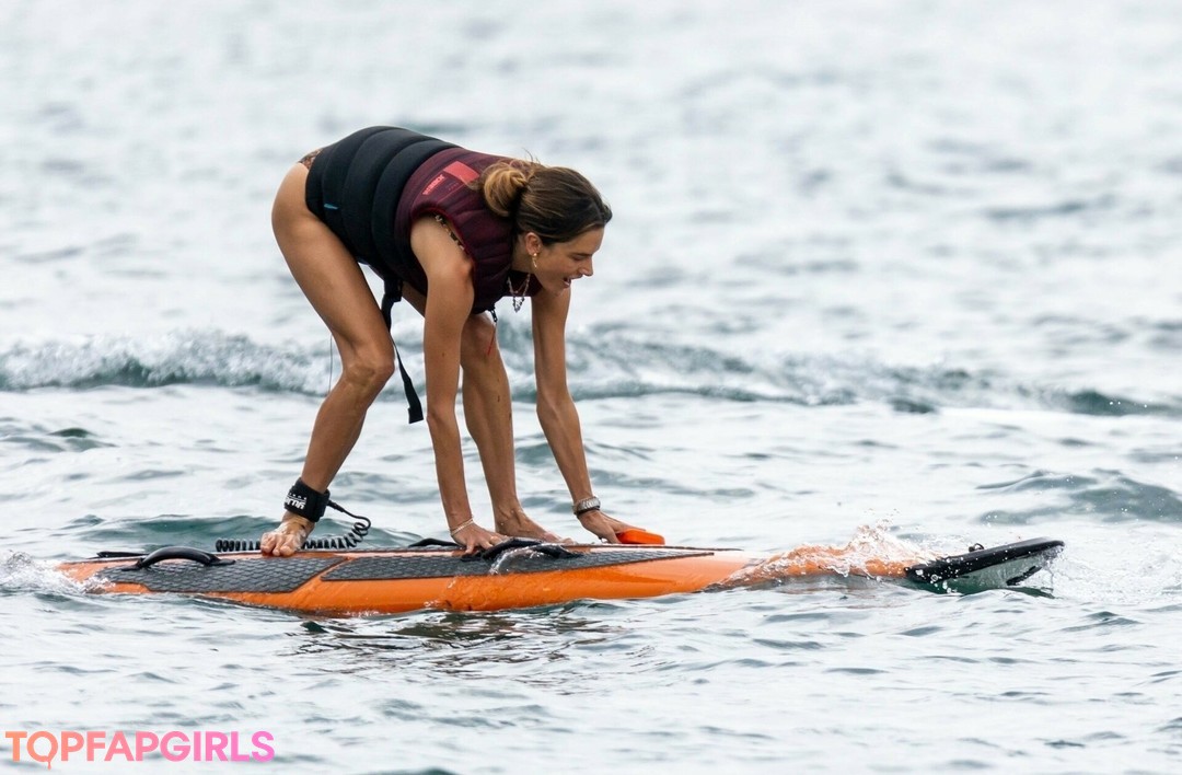 Foto desnuda filtrada de OnlyFans de Alessandra Ambrosio #1002