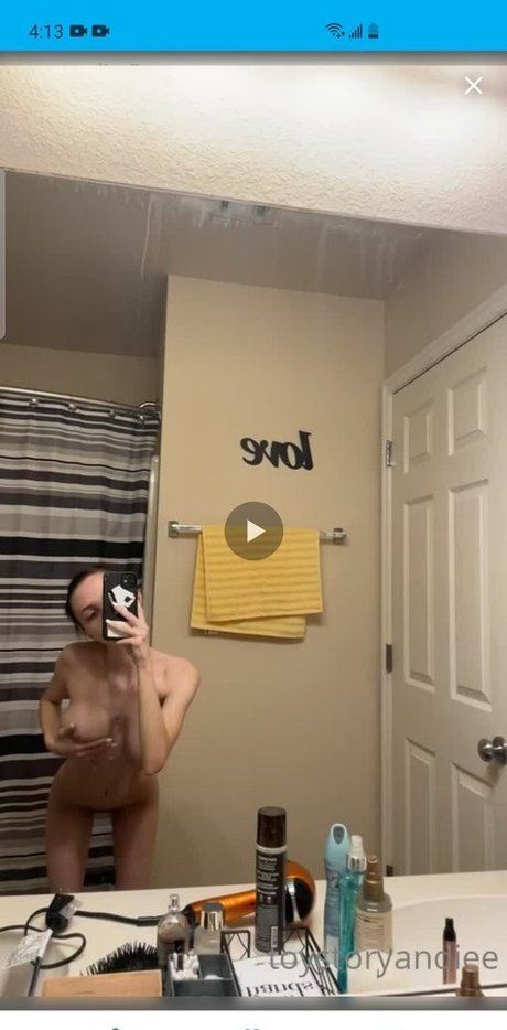 Foto desnuda filtrada de OnlyFans de Justinthetortle