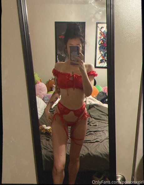 Poisonxgirl
