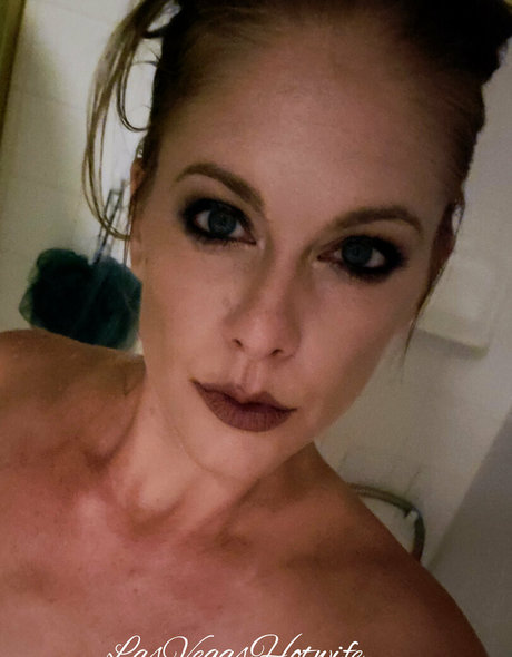 Las Vegas Hotwife
