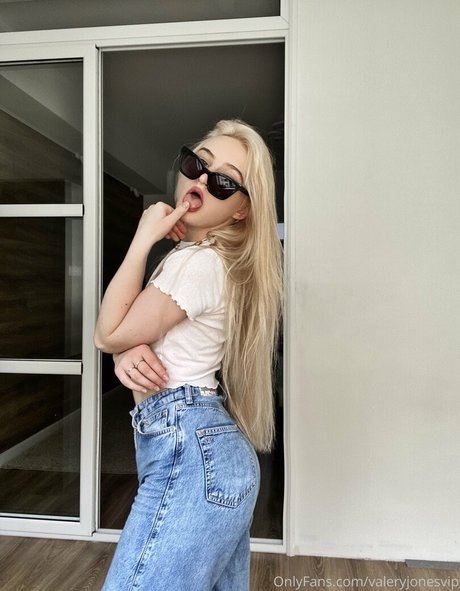 Valeryjonesvip