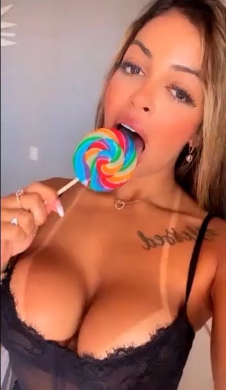 Stephanie Silveira