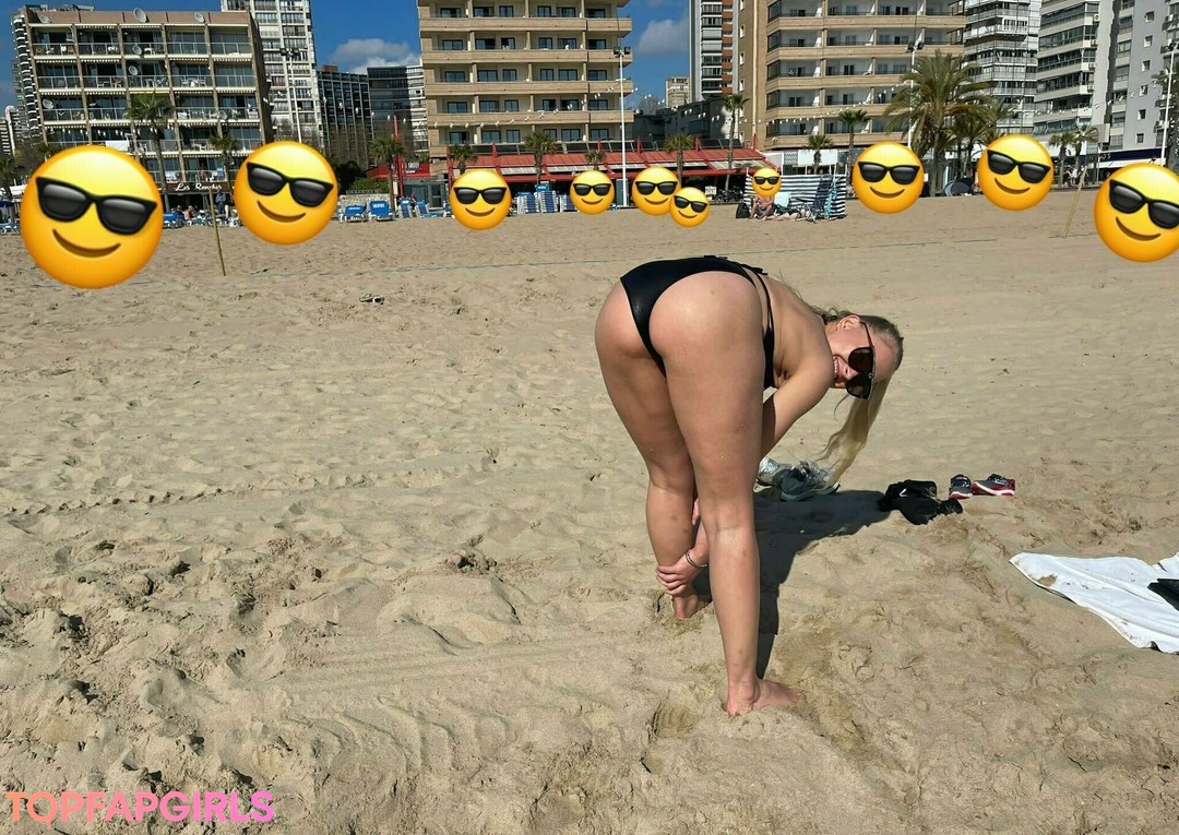 Foto desnuda filtrada de OnlyFans de Siswet19 #1020