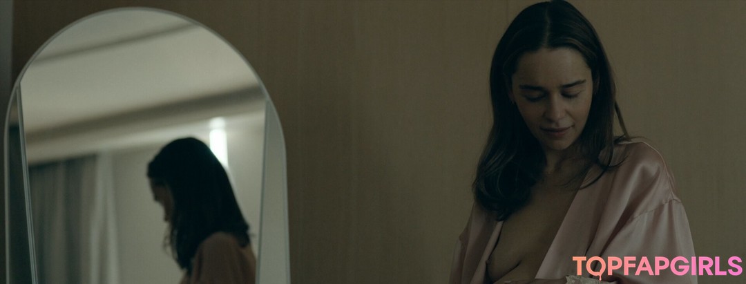 Foto desnuda filtrada de OnlyFans de Emilia Clarke #1080