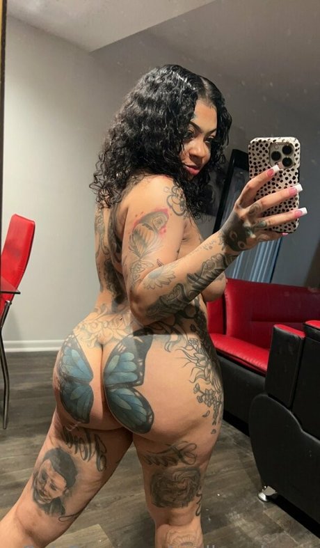 Foto desnuda filtrada de OnlyFans de Realkaaybrazy