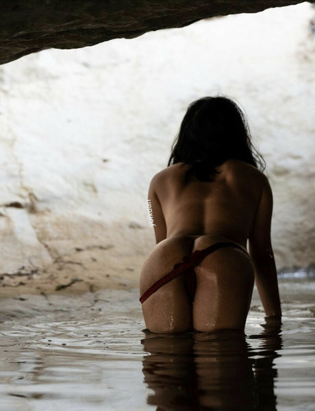 Foto desnuda filtrada de OnlyFans de Yoixuan