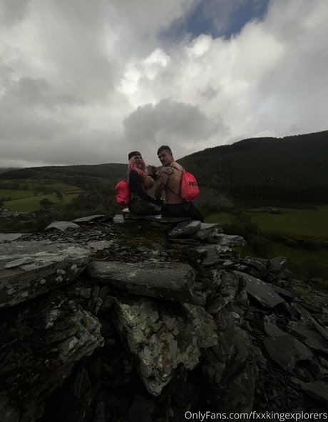 Fxxkingexplorers