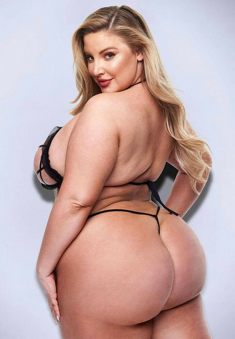 Ashley Alexiss