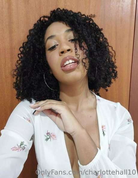 Itscharl0ttehall