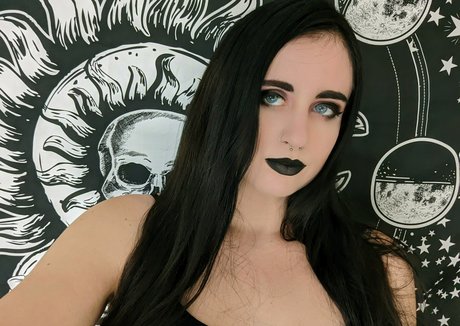 Lilgothhunny