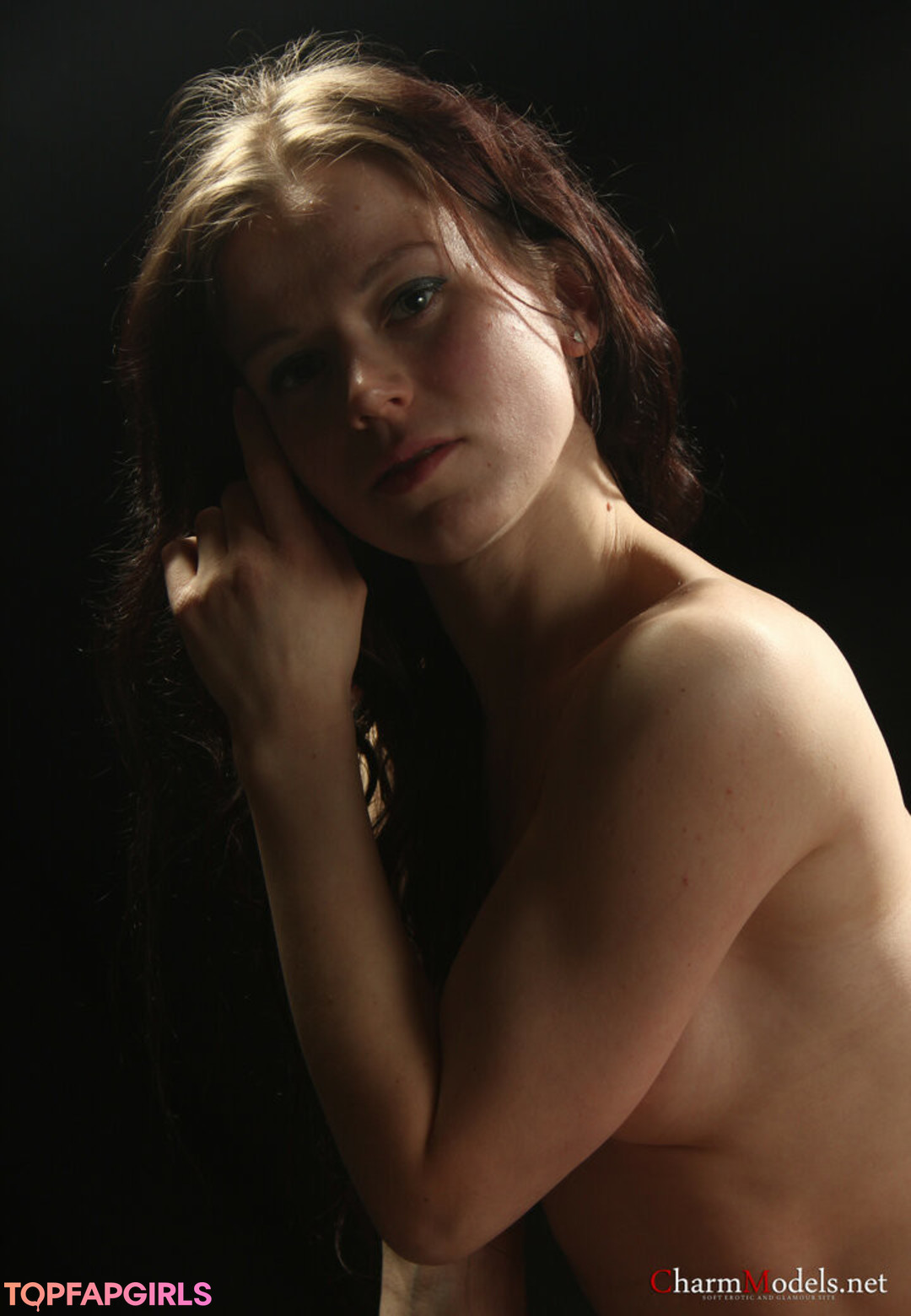 Foto desnuda filtrada de OnlyFans de Charmmodels #1077