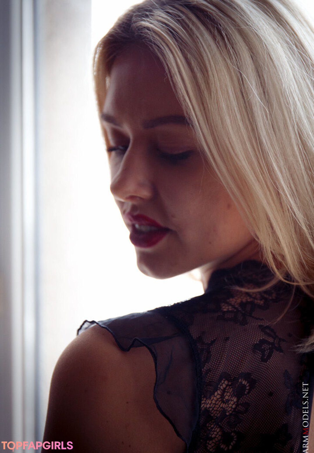 Foto desnuda filtrada de OnlyFans de Charmmodels #1335