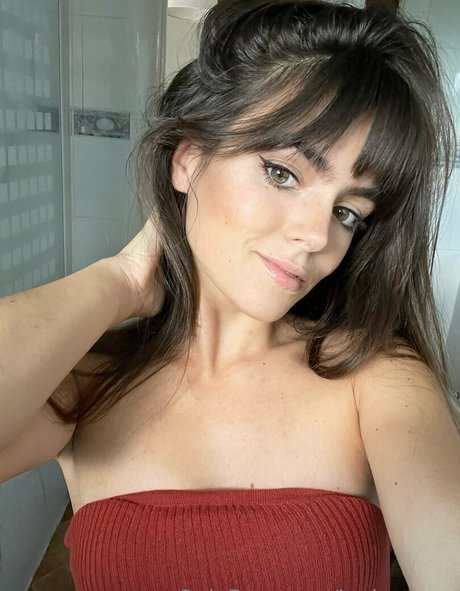 Foto desnuda filtrada de OnlyFans de Leahrayxx