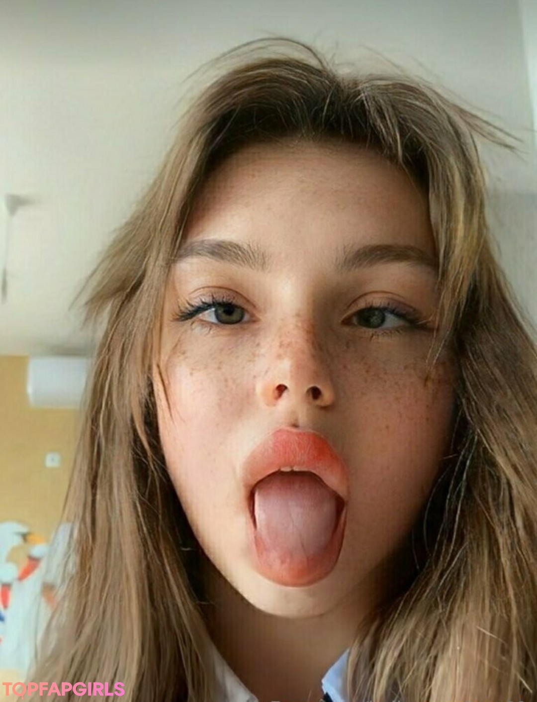 Foto desnuda filtrada de OnlyFans de Kylienextdoor69 #1105