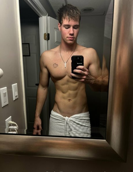 Foto desnuda filtrada de OnlyFans de Swolemattyy