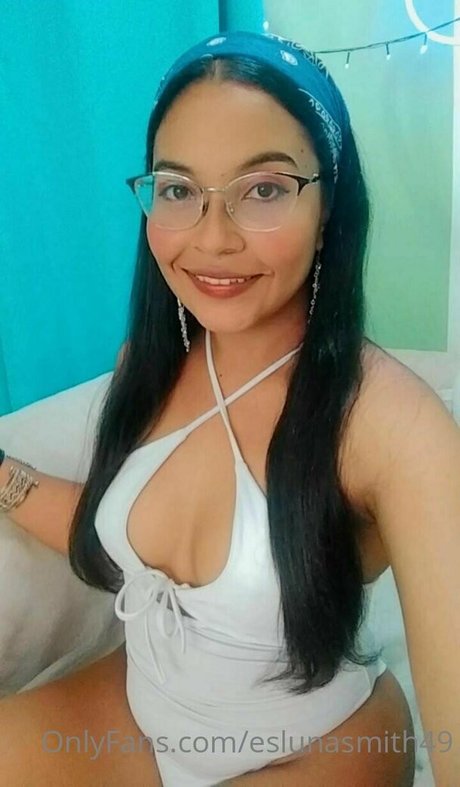 Foto desnuda filtrada de OnlyFans de Eslunasmith49