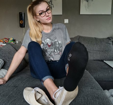 Emmyfeetandsocks