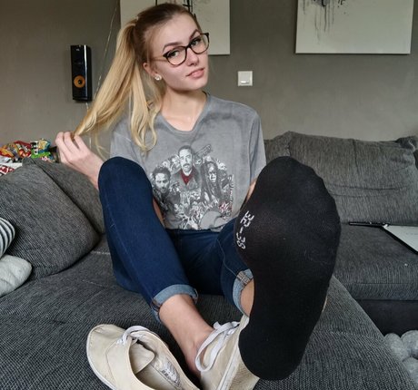 Emmyfeetandsocks