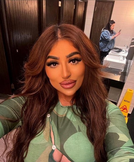 Priya Yasmin X
