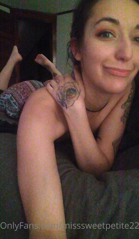 Misssweetpetite22