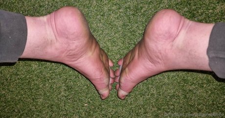 Ladsfeetfree