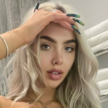 Dreamgirlkylee