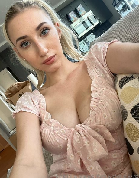 Girlfriendstellaskye