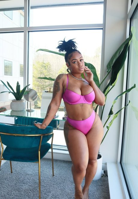 Therealbombshell_mint