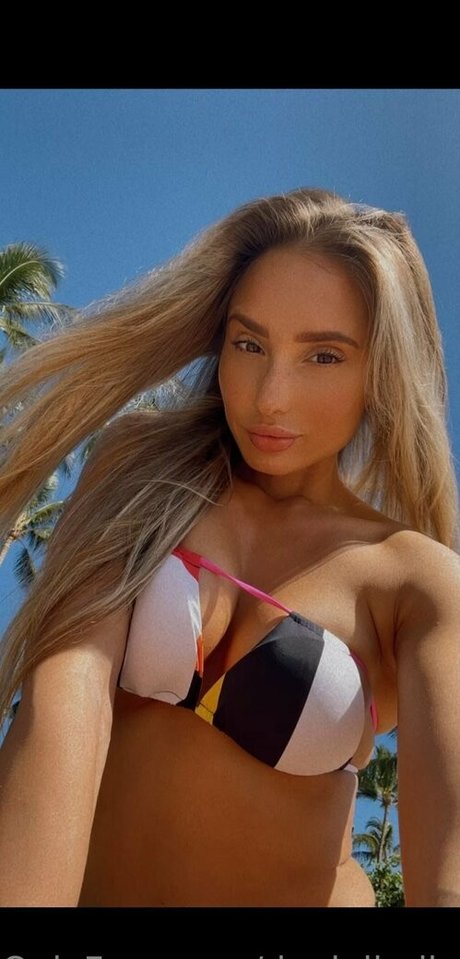 Foto desnuda filtrada de OnlyFans de Danielledixon22