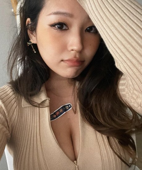 Kang Hee Yoon