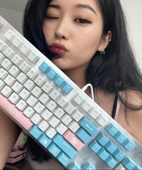 Kang Hee Yoon