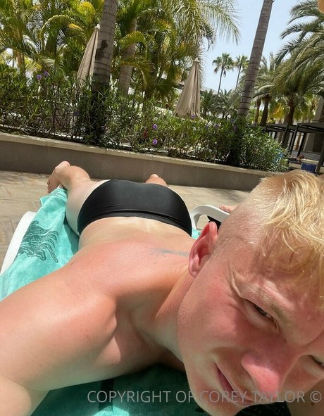 Foto desnuda filtrada de OnlyFans de Coreytaylorvip