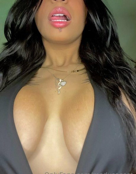 Foto desnuda filtrada de OnlyFans de Medusacero