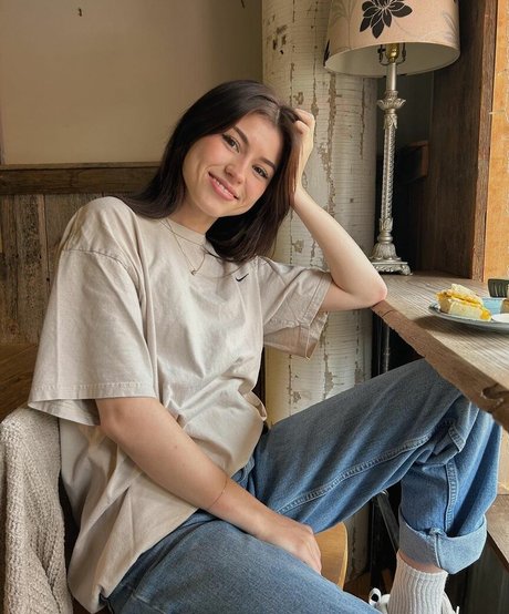 Ava Rose Beaune