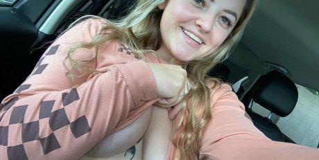 Foto desnuda filtrada de OnlyFans de Blue Collar Baby